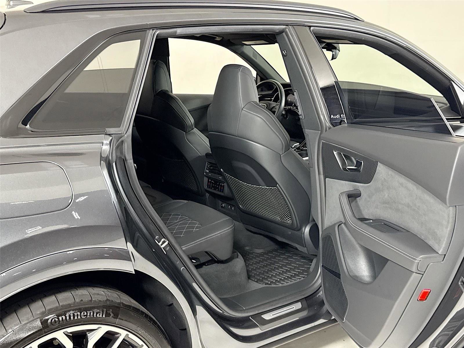 Used 2024 Audi SQ8 Premium Plus w/ 23" Wheel Package image 30