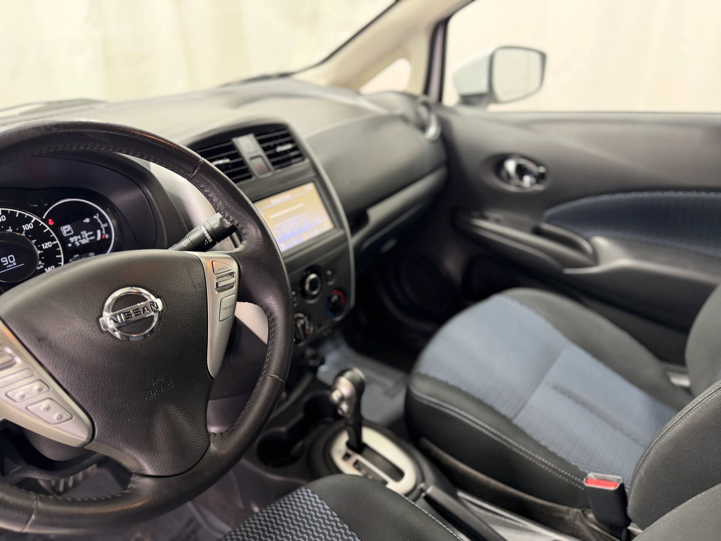 Used 2019 Nissan Versa Note S image 19