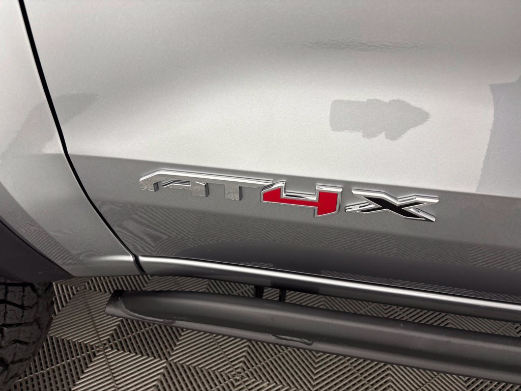 Certified 2026 GMC Canyon AT4X AWD/4WD image 10