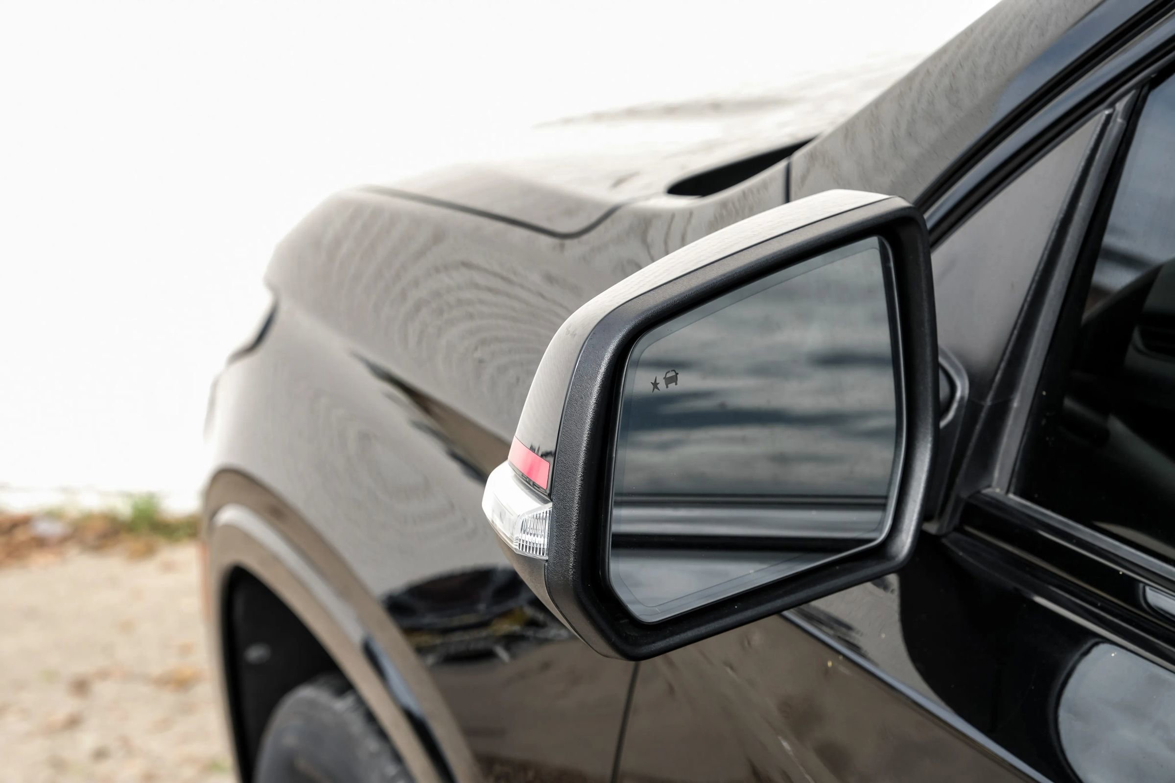 Used 2022 Chevrolet Traverse Premier w/ Redline Edition FWD image 52