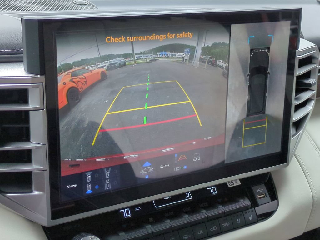 Used 2025 Toyota Sequoia Capstone AWD/4WD image 25