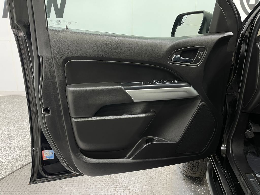 Used 2018 Chevrolet Colorado ZR2 image 13