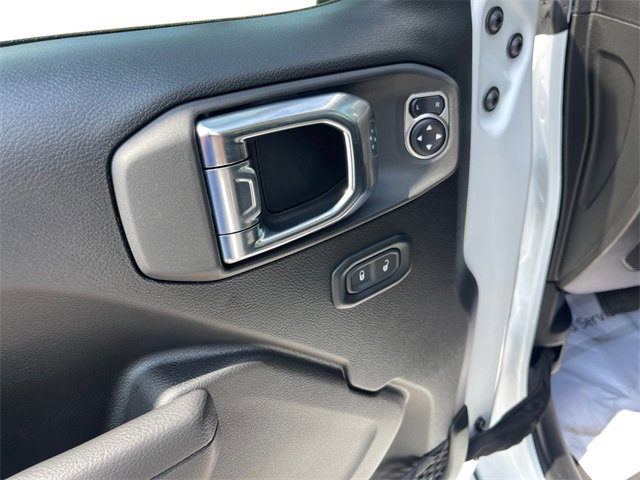 New 2025 Jeep Gladiator Sport image 17