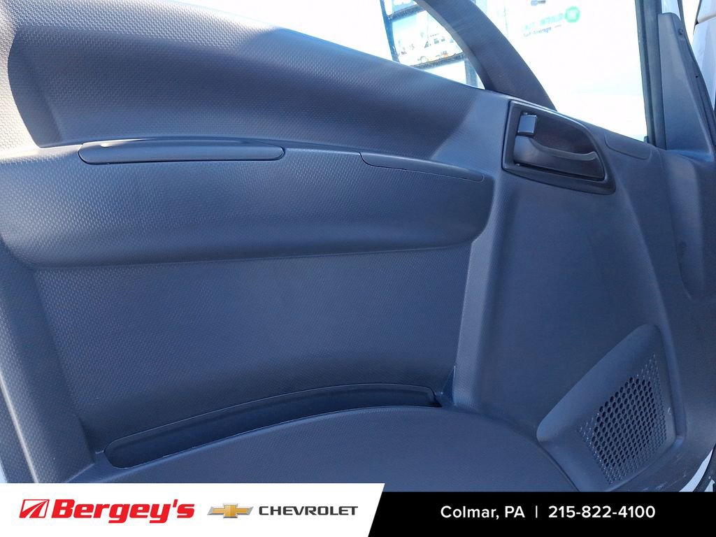 New 2025 Chevrolet Low Cab Forward 5500XG RWD image 8