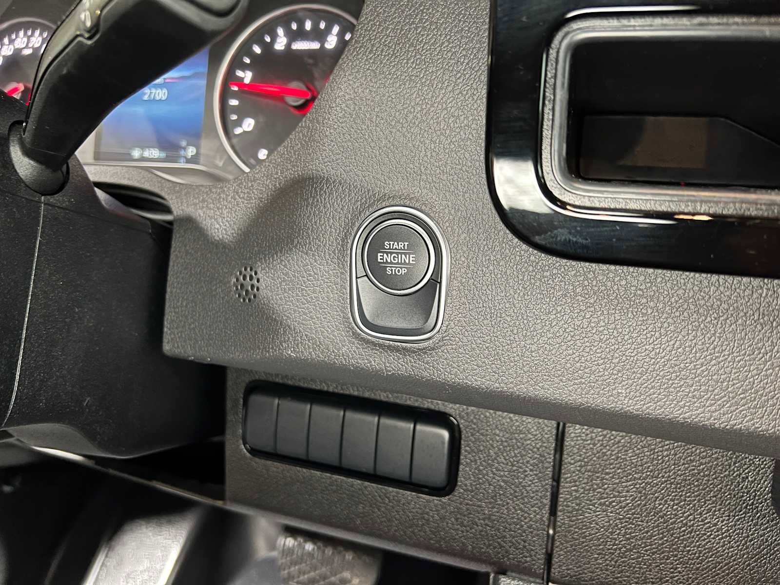 Used 2025 Mercedes-Benz Sprinter 2500 image 29
