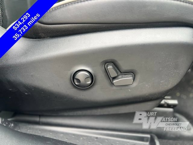Used 2025 Chrysler Pacifica Limited FWD image 27