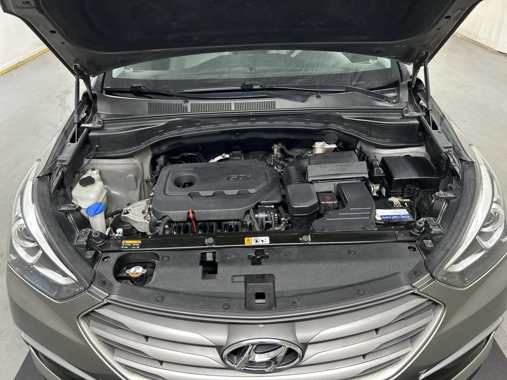 Used 2018 Hyundai Santa Fe Sport w/ Winter Weather Package AWD/4WD image 23