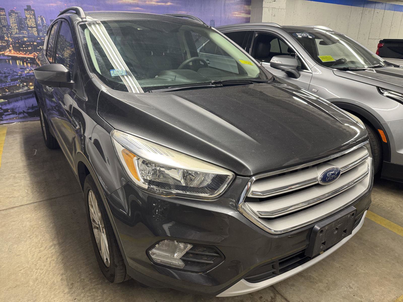 Used 2018 Ford Escape SE w/ SE Sync 3 Package AWD/4WD video 1