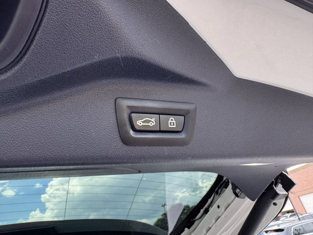 Used 2019 BMW X7 xDrive40i w/ Premium Package AWD/4WD image 14