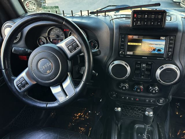 Used 2016 Jeep Wrangler Unlimited Rubicon image 16