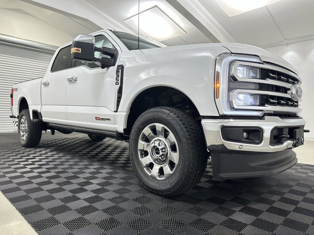 New 2025 Ford F350 Lariat w/ Lariat Ultimate Package