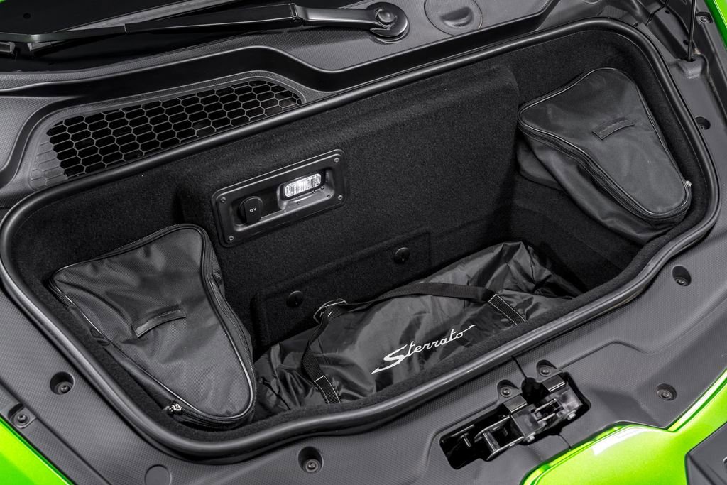 Used 2024 Lamborghini Huracan Sterrato image 44