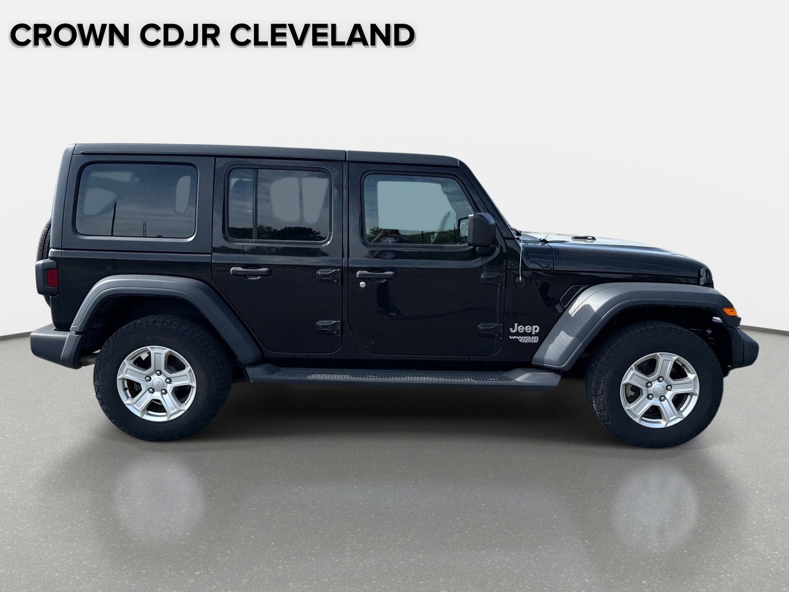 Used 2018 Jeep Wrangler Unlimited Sport S AWD/4WD image 3