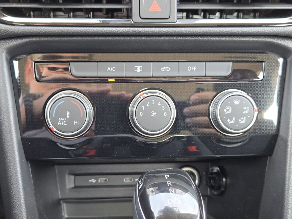 New 2026 Volkswagen Taos S image 15