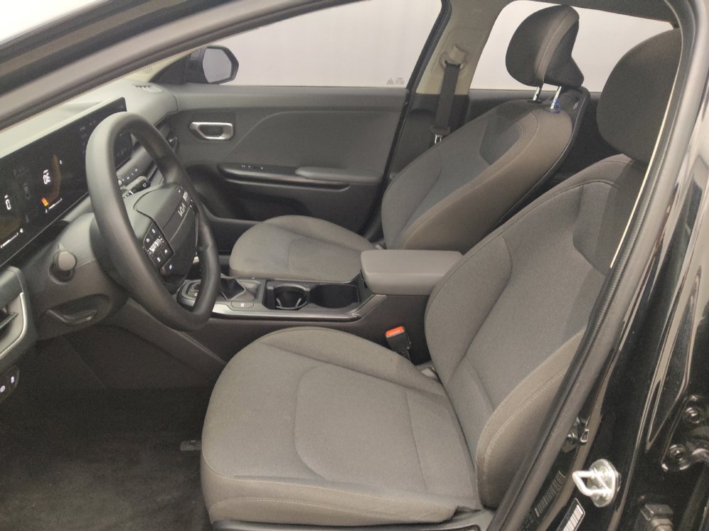 Used 2025 Kia K4 FWD image 17