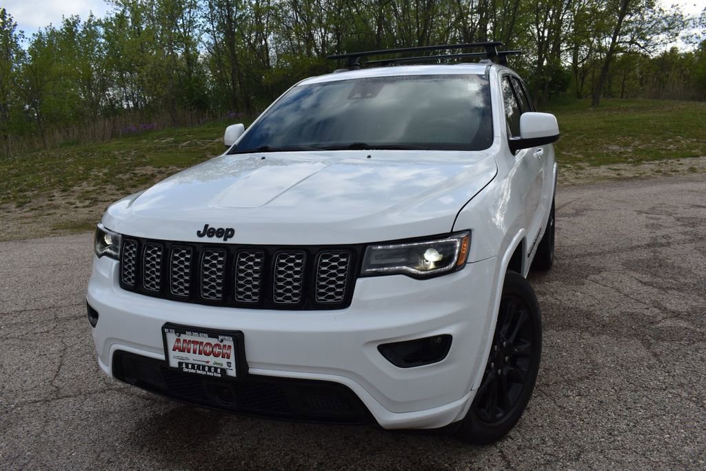 Used 2022 Jeep Grand Cherokee Laredo X AWD/4WD image 12