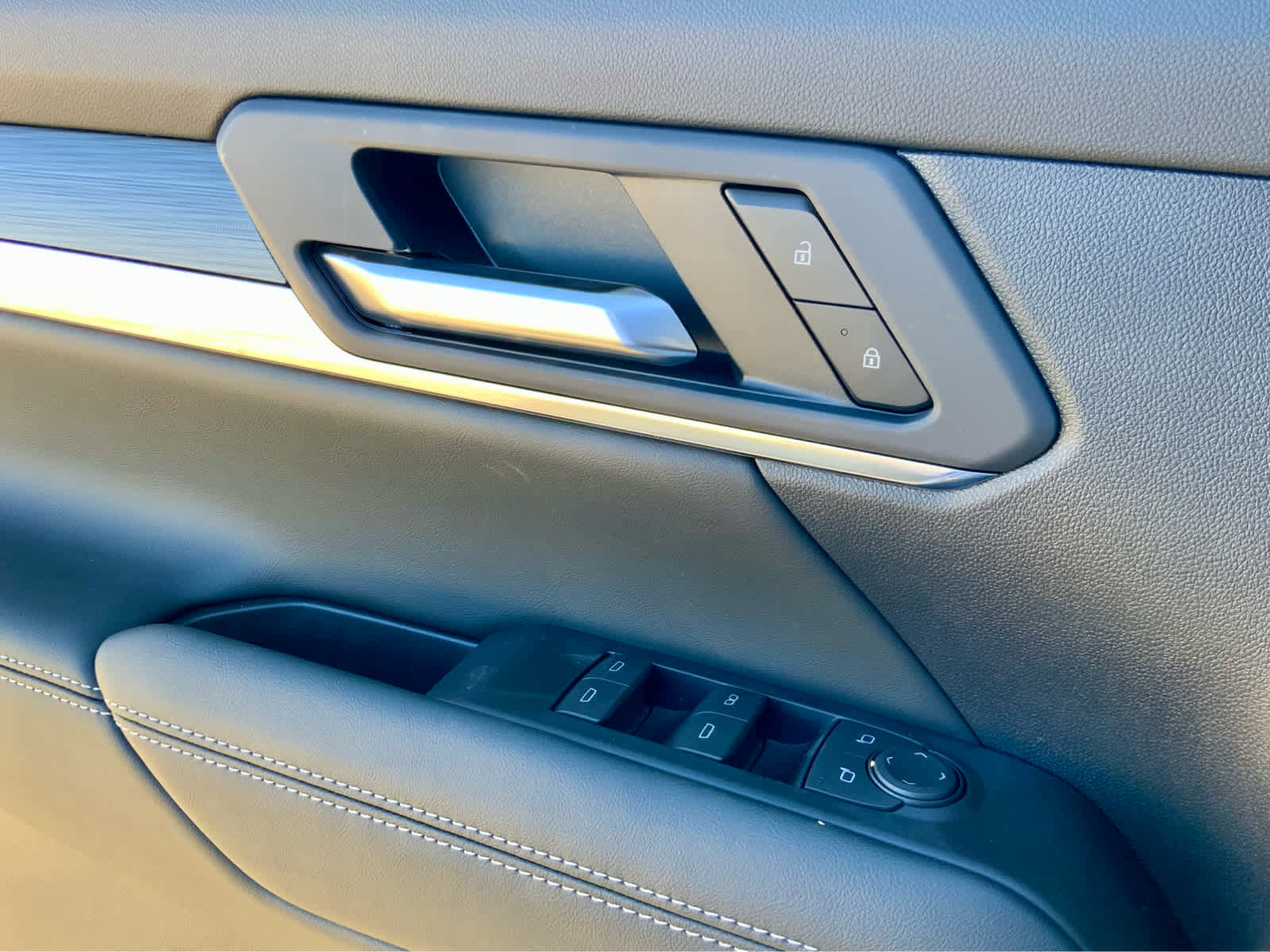 New 2026 GMC Terrain Elevation image 48