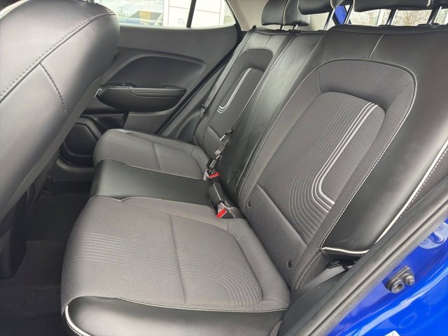 Certified 2022 Hyundai Venue Limited w/ Cargo Package image 34