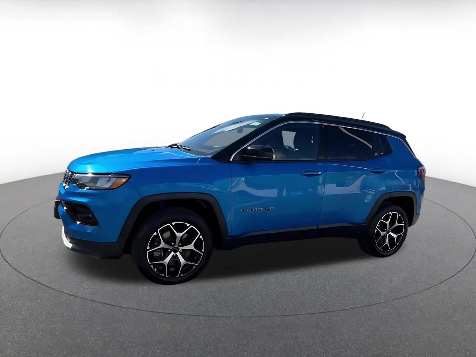 Used 2025 Jeep Compass Limited AWD/4WD image 8