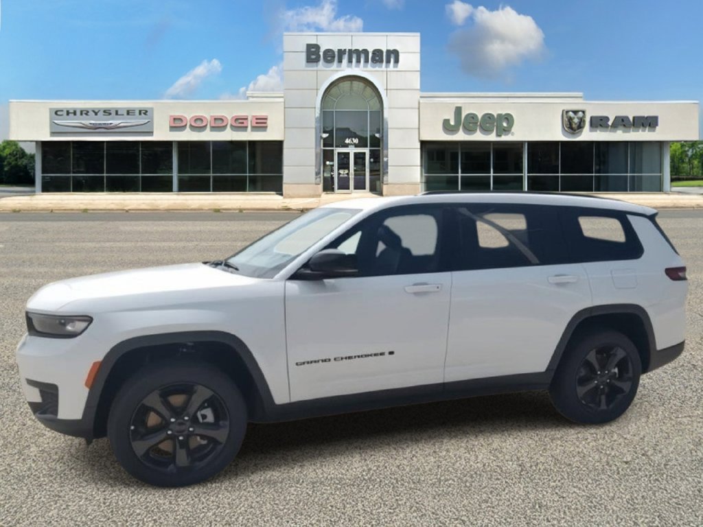 Used 2025 Jeep Grand Cherokee L Altitude AWD/4WD image 6