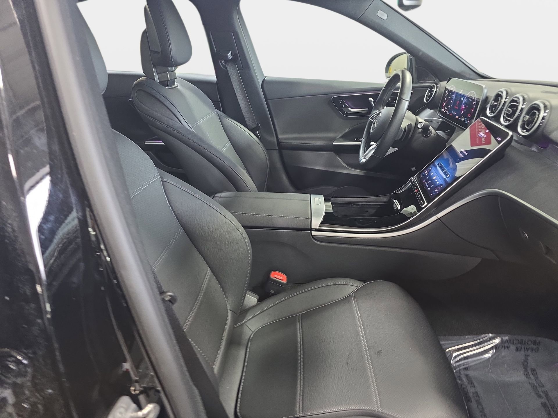 Certified 2025 Mercedes-Benz C 300 4MATIC Sedan image 10