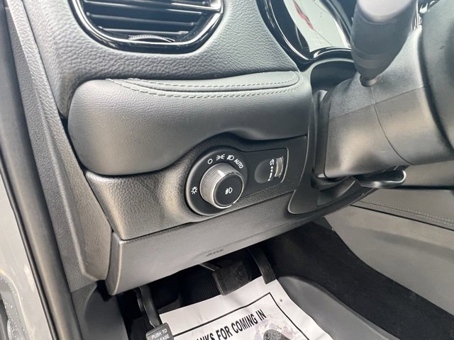 Used 2022 Dodge Durango GT image 13