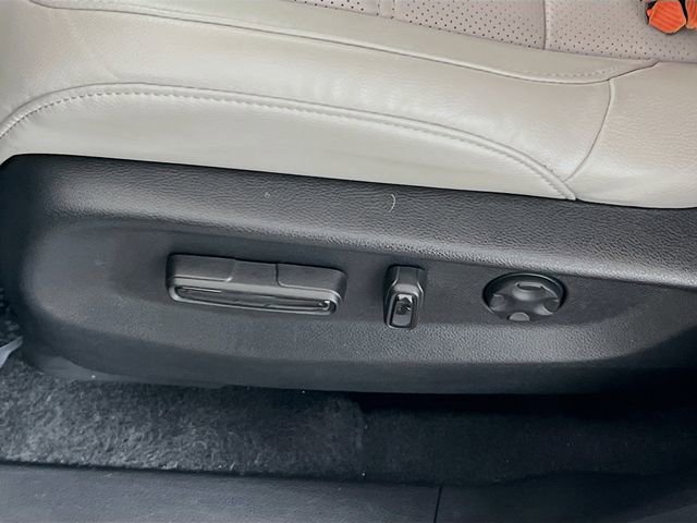 Used 2020 Honda CR-V EX-L image 17