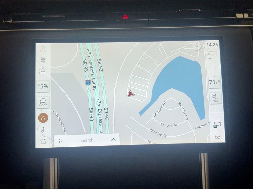 New 2026 Land Rover Range Rover Long Wheelbase SE image 13