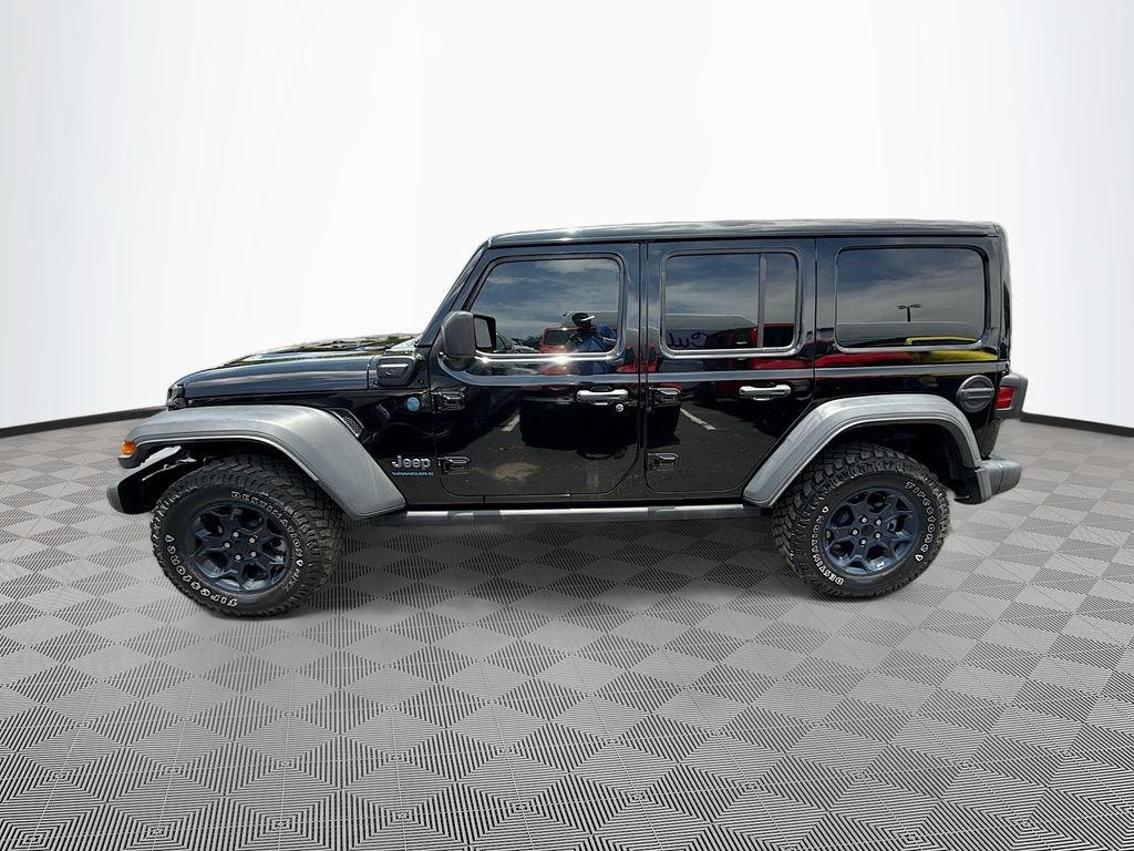 Used 2023 Jeep Wrangler Unlimited w/ Sun & Screen Package AWD/4WD image 9