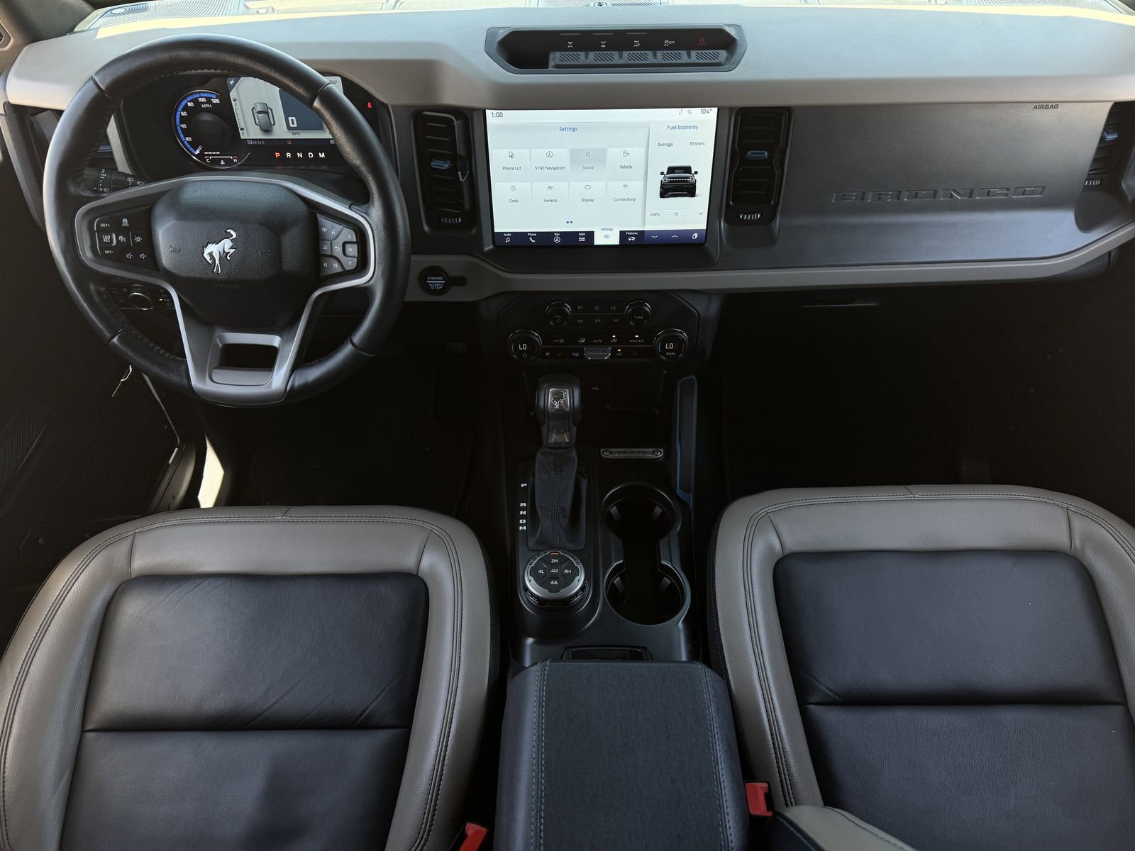 Used 2024 Ford Bronco Wildtrak AWD/4WD image 12