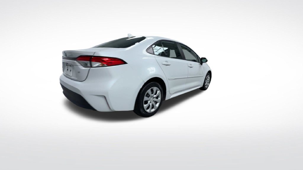 Certified 2024 Toyota Corolla LE FWD image 9