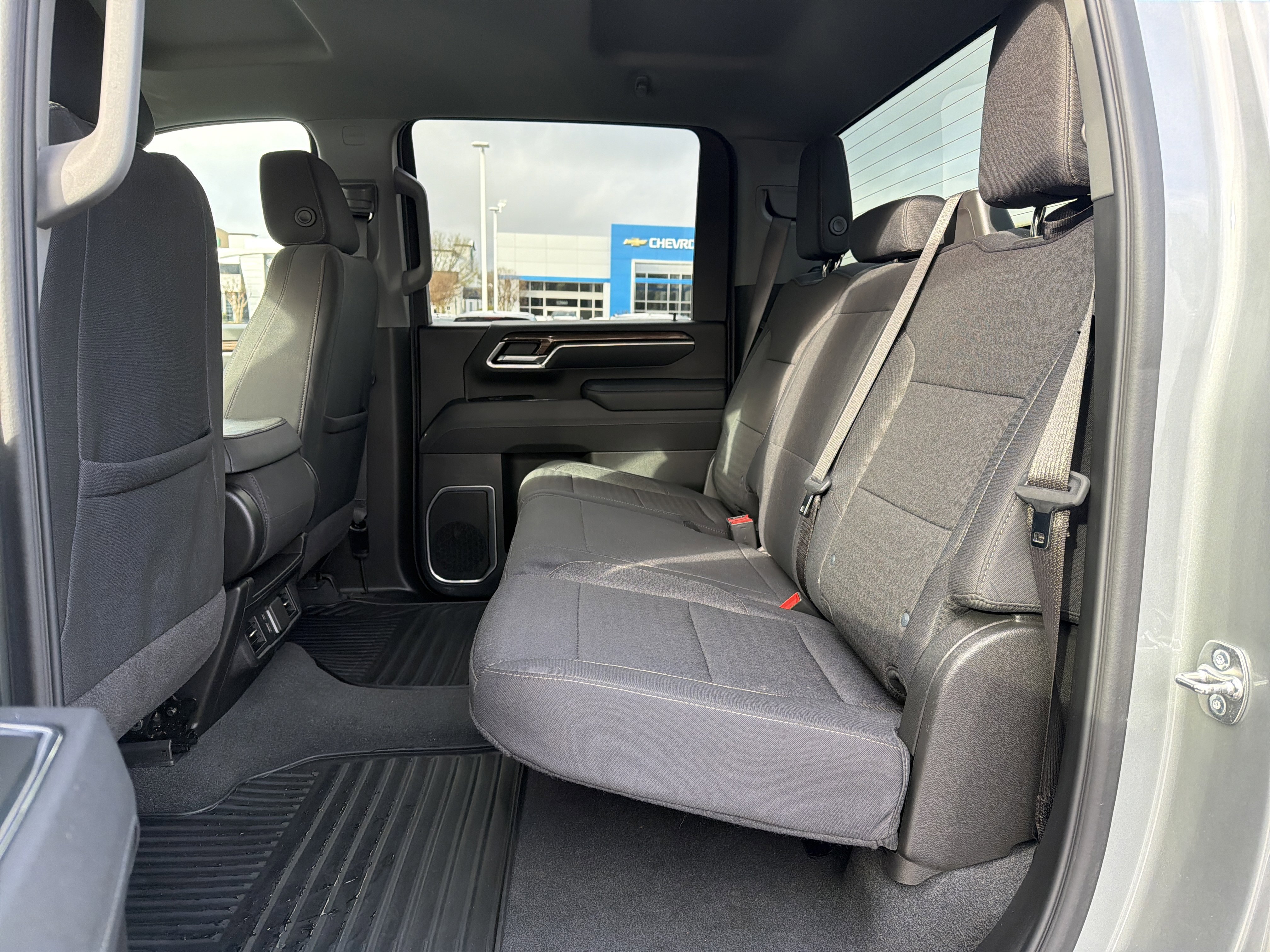 Used 2025 Chevrolet Silverado 2500 LT w/ Safety Package image 30