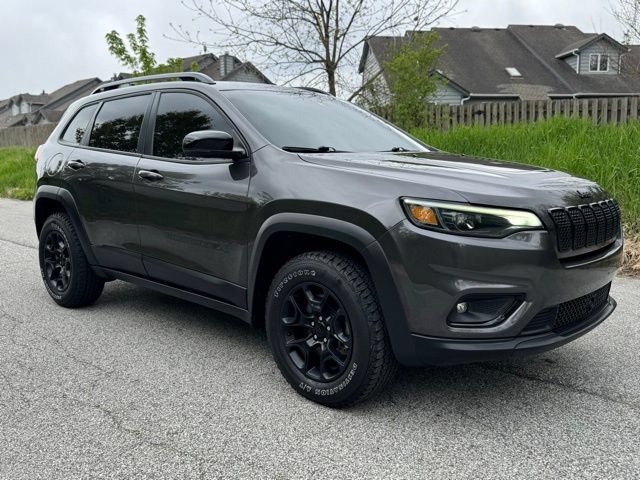 Used 2022 Jeep Cherokee Latitude AWD/4WD image 4