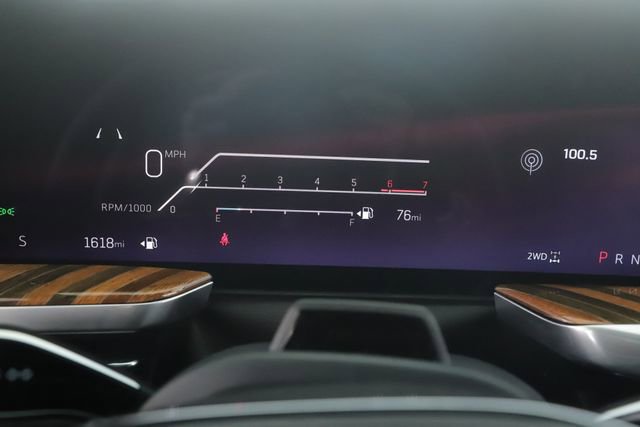 Used 2025 Cadillac Escalade ESV Sport Platinum image 22