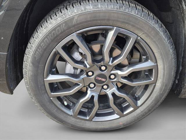 Used 2023 GMC Terrain Denali w/ Black Diamond Edition AWD/4WD image 15