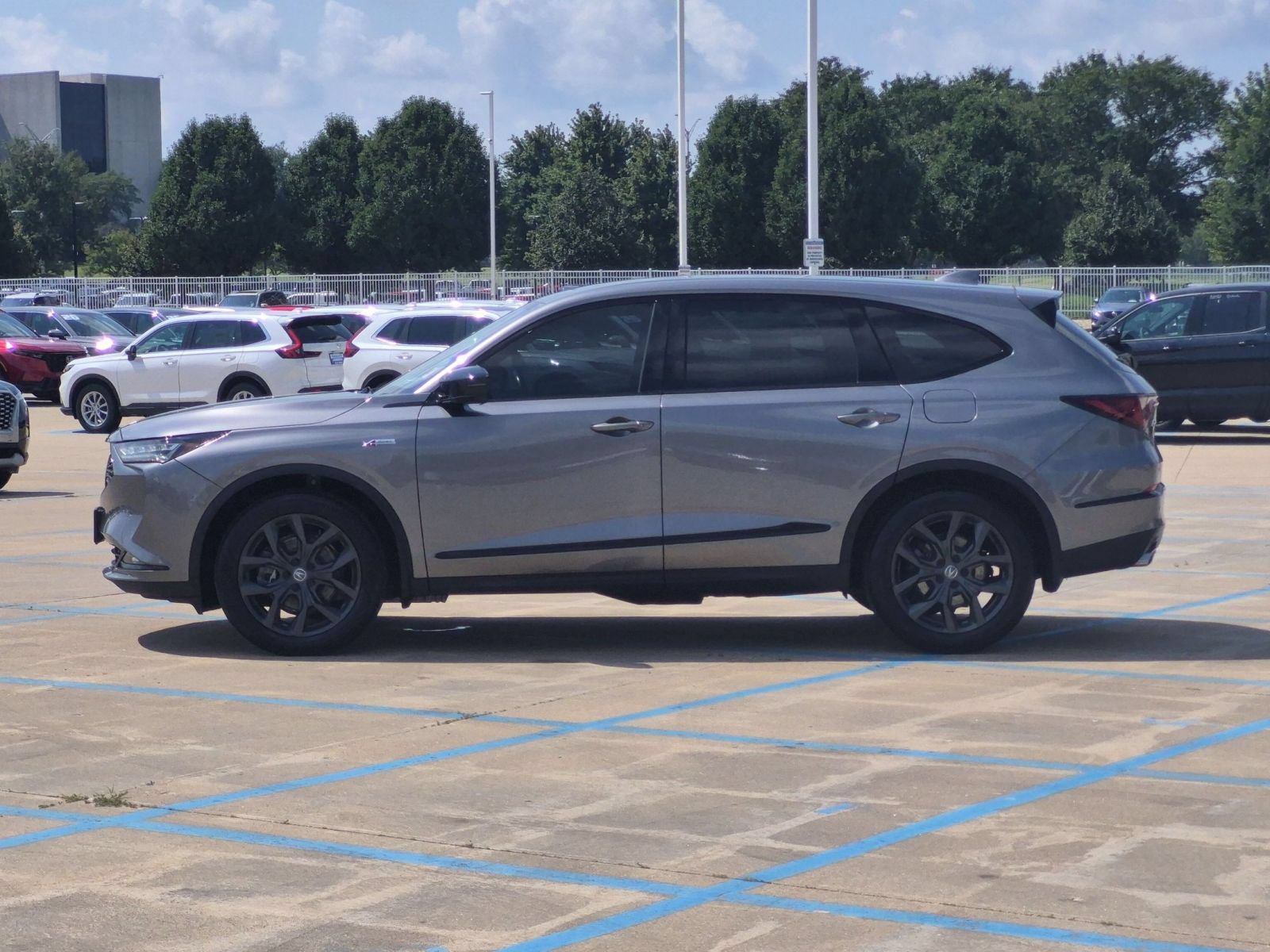 Used 2023 Acura MDX A-Spec AWD/4WD image 9