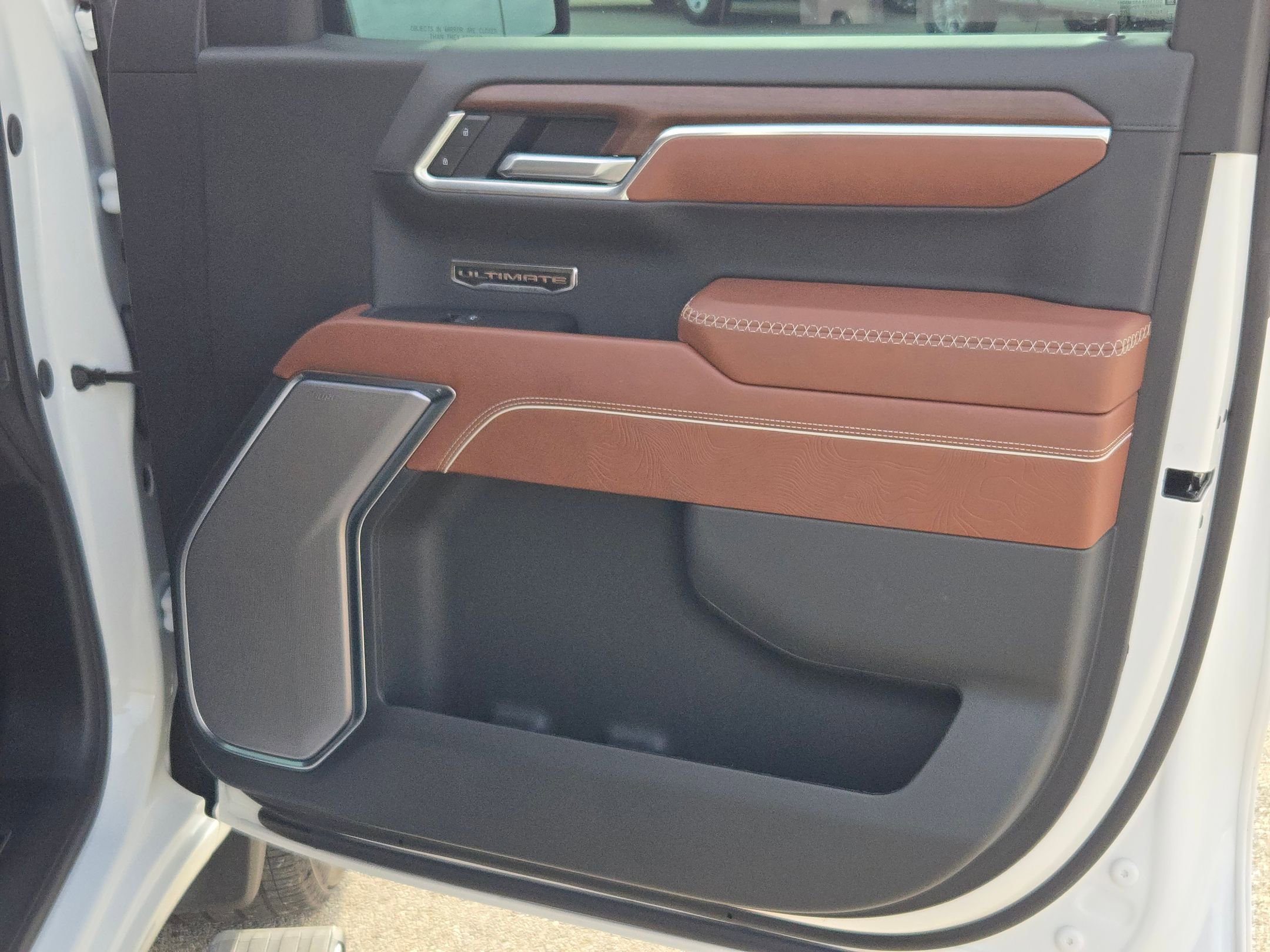 Used 2025 GMC Sierra 1500 Denali Ultimate image 31