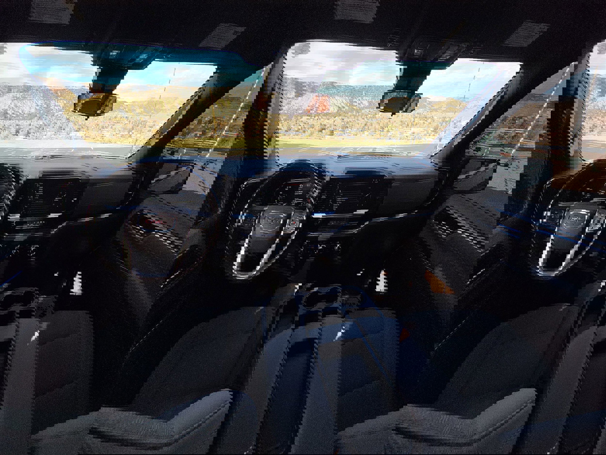 Used 2024 GMC Sierra 2500 SLE w/ SLE Convenience Package image 11