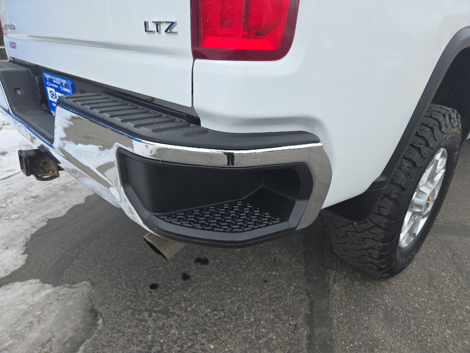 Used 2024 Chevrolet Silverado 2500 LTZ w/ LTZ Convenience Package image 31