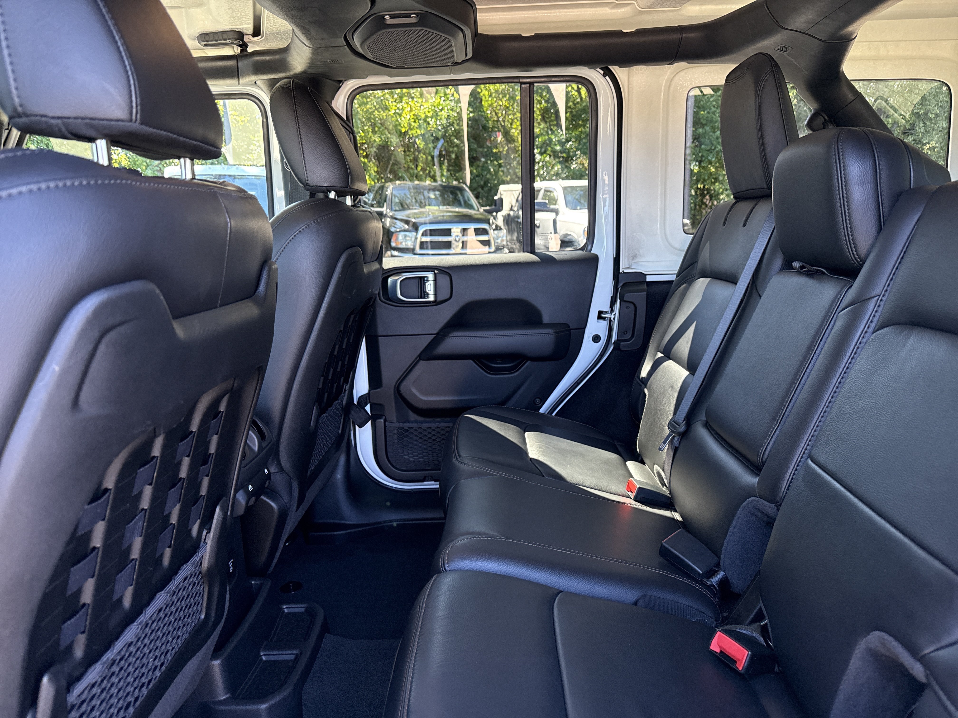 Used 2023 Jeep Wrangler Unlimited Rubicon 392 AWD/4WD image 30