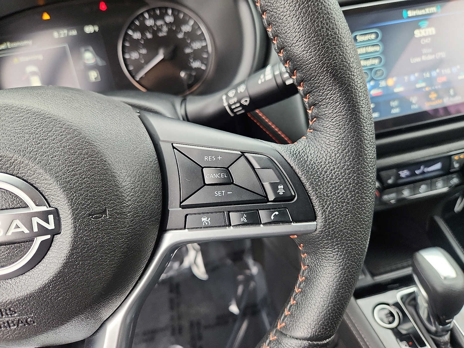 Used 2023 Nissan Kicks SR w/ SR Premium Package FWD image 21