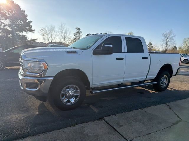 Used 2024 RAM 2500 Tradesman w/ Chrome Appearance Group image 11