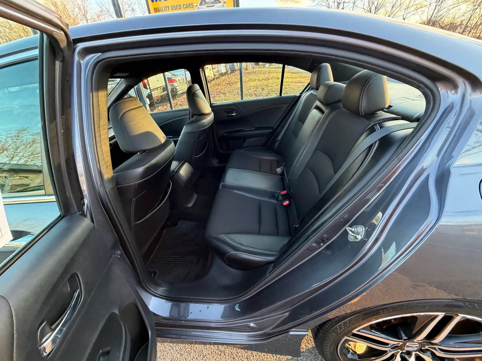 Used 2016 Honda Accord Sport image 19