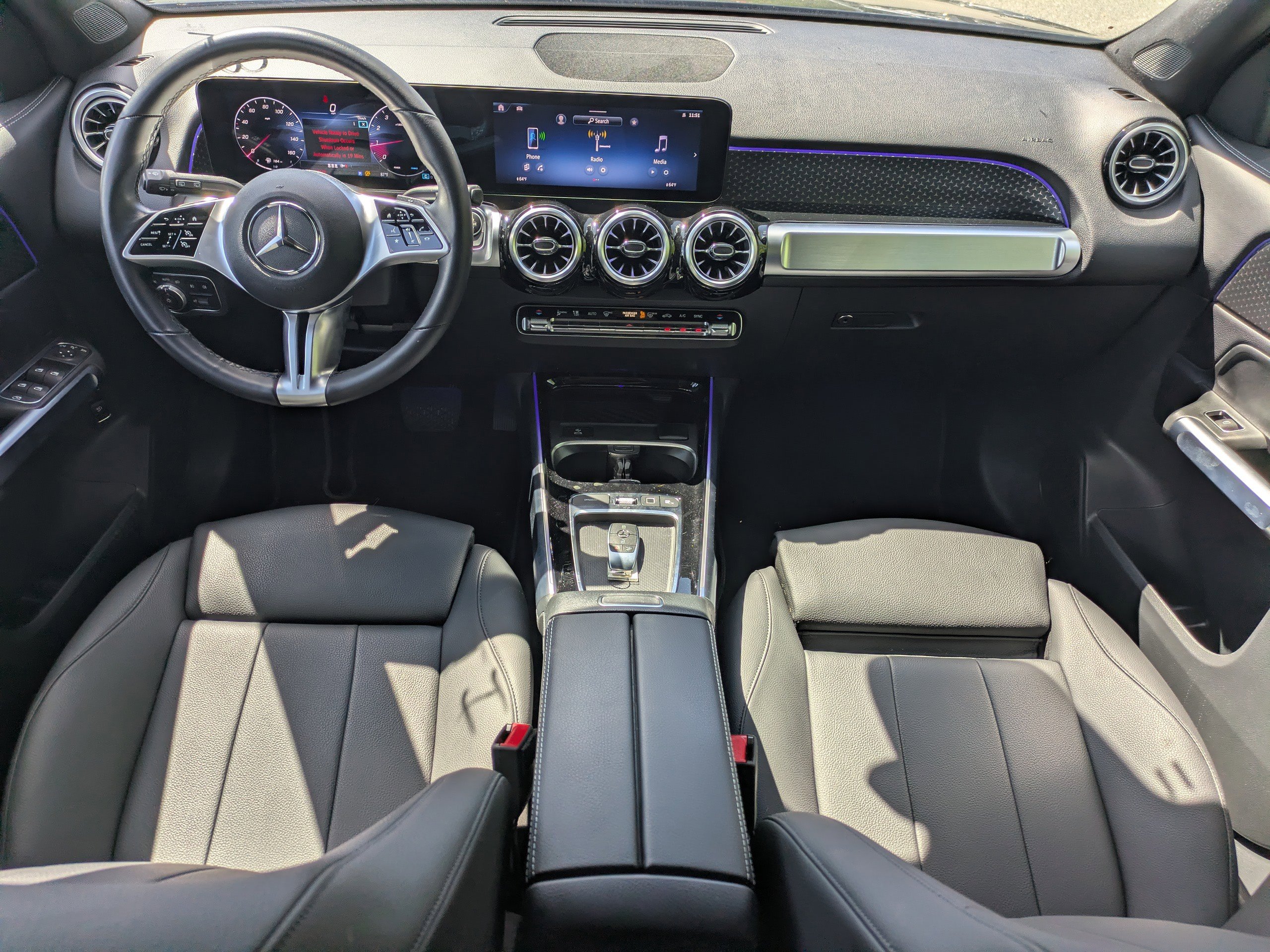 Used 2025 Mercedes-Benz GLB 250 image 6