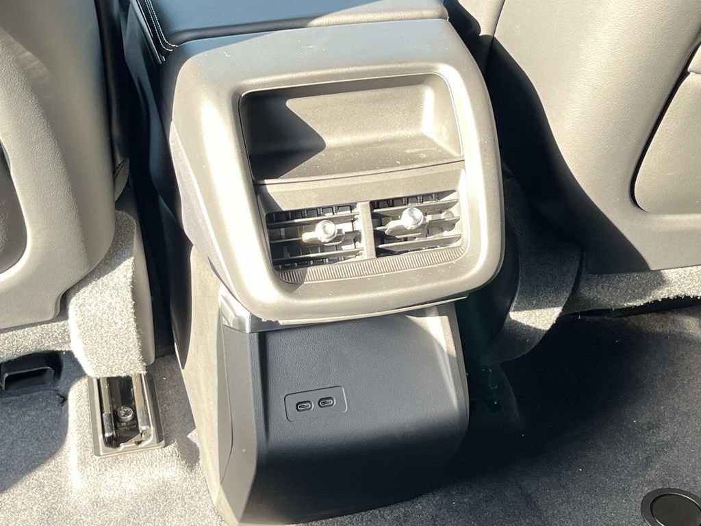 New 2026 Cadillac Lyriq Sport AWD/4WD image 15