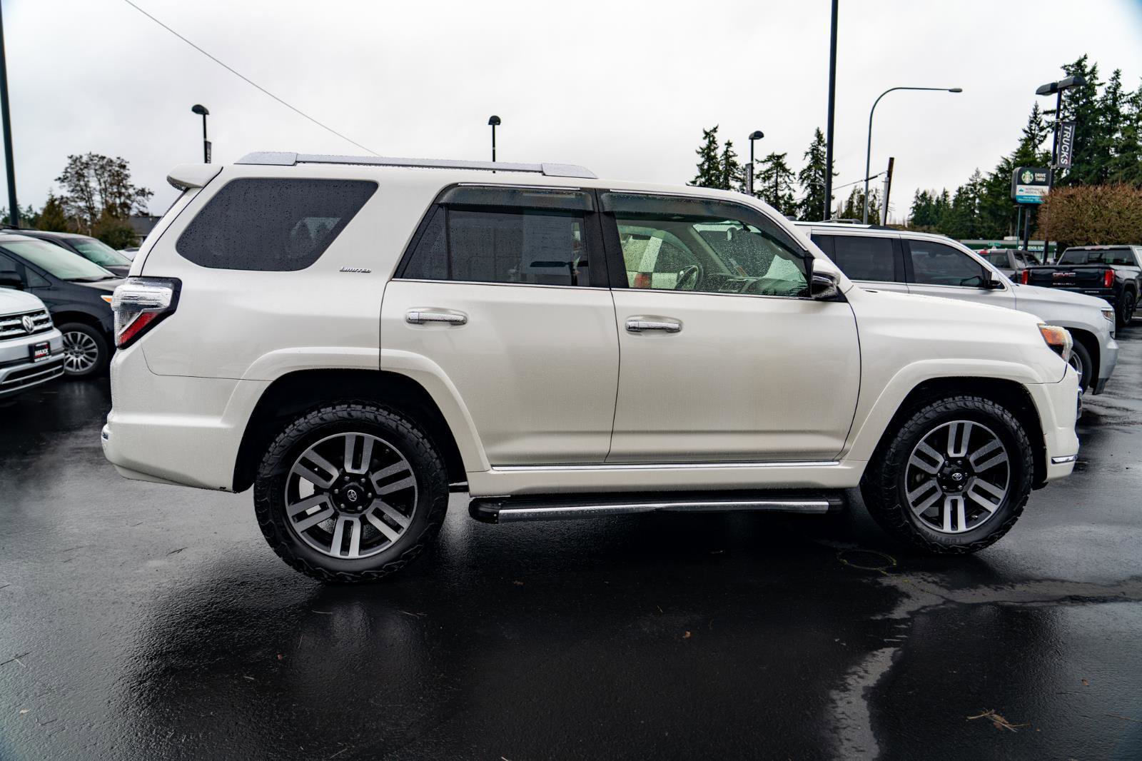 Used 2016 Toyota 4Runner Limited AWD/4WD image 8