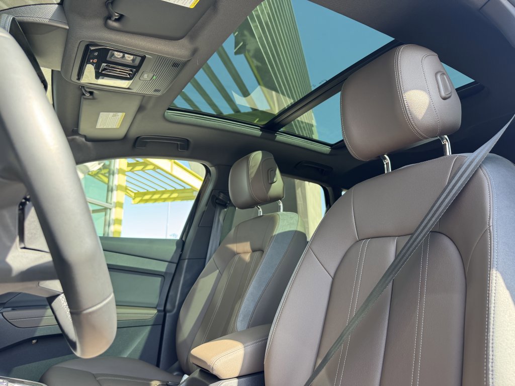 Used 2024 Audi Q4 e-tron Premium Plus w/ Premium Plus image 30