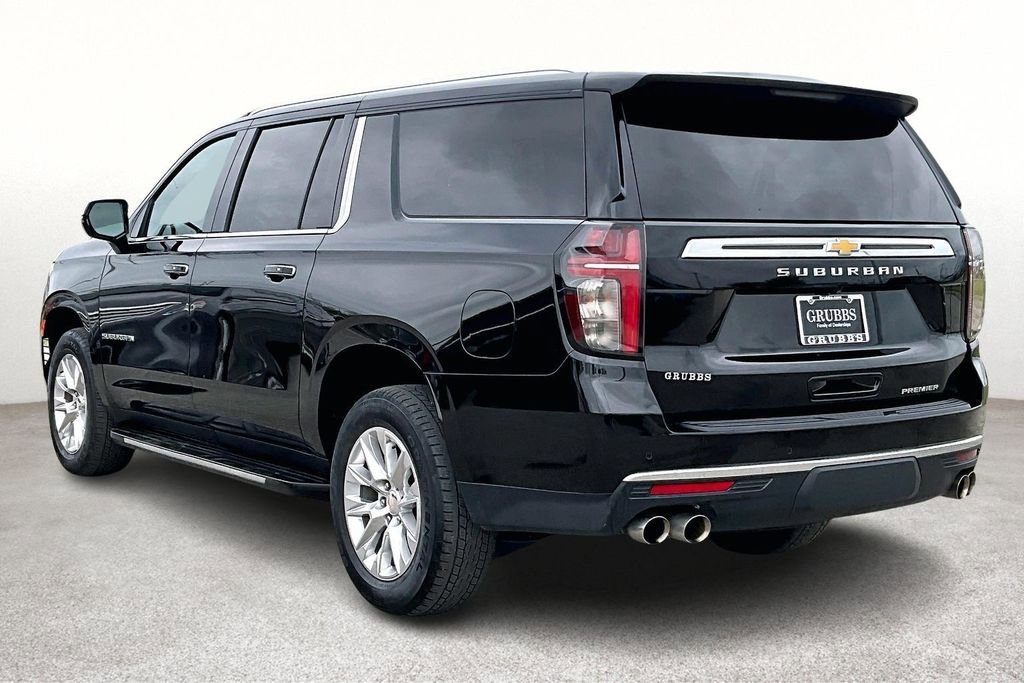 Used 2024 Chevrolet Suburban Premier AWD/4WD image 15