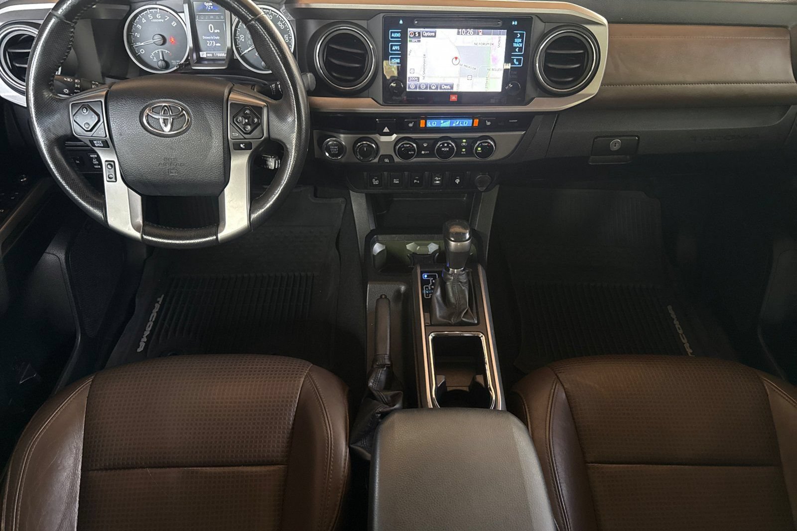 Used 2017 Toyota Tacoma Limited AWD/4WD image 17