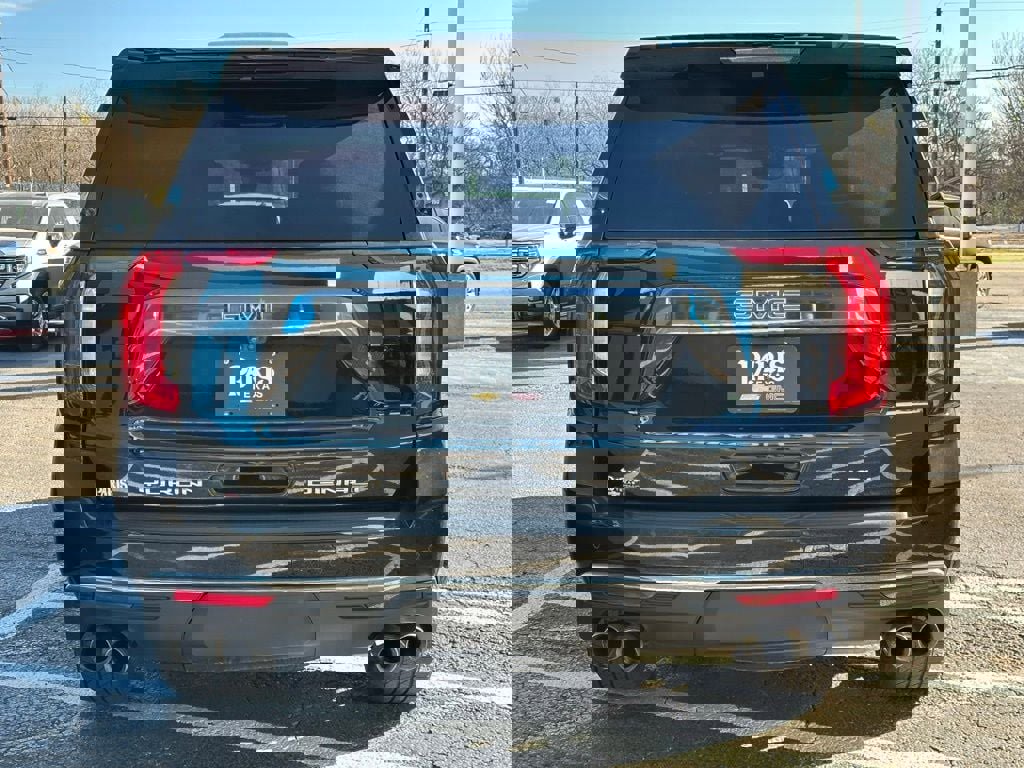 Used 2023 GMC Yukon Denali Ultimate image 5